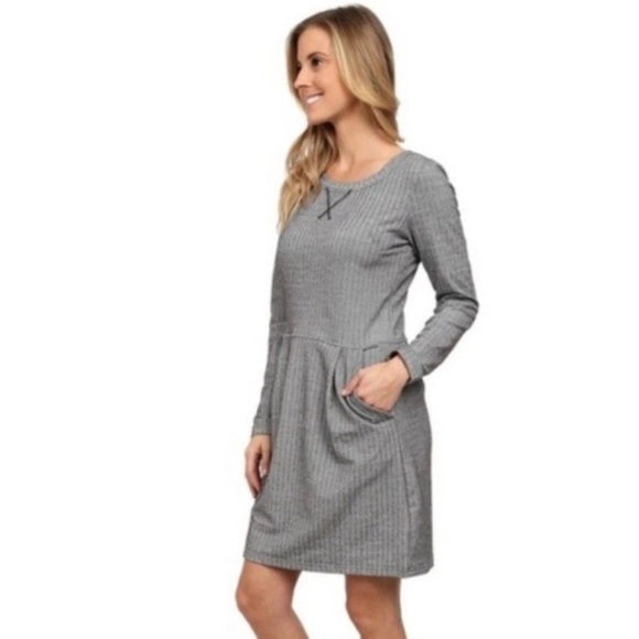 Patagonia Dresses & Skirts - Patagonia Women's Gray Herringbone Long Sleeve Dress Size Medium